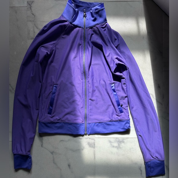 LULULEMON Sweaty Or Not Jacket Lightweight Mesh Run Iris Flower Purple Women's 4 - Picture 8 of 9